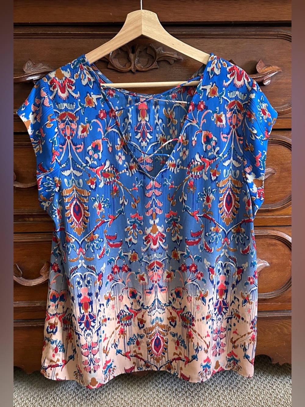 DR2 colorful floral criss-cross neckline blouse